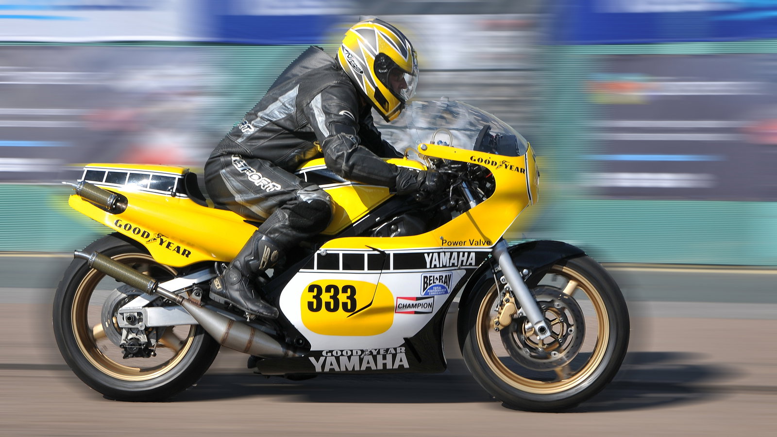 Yamaha RD500 LC at Brighton
